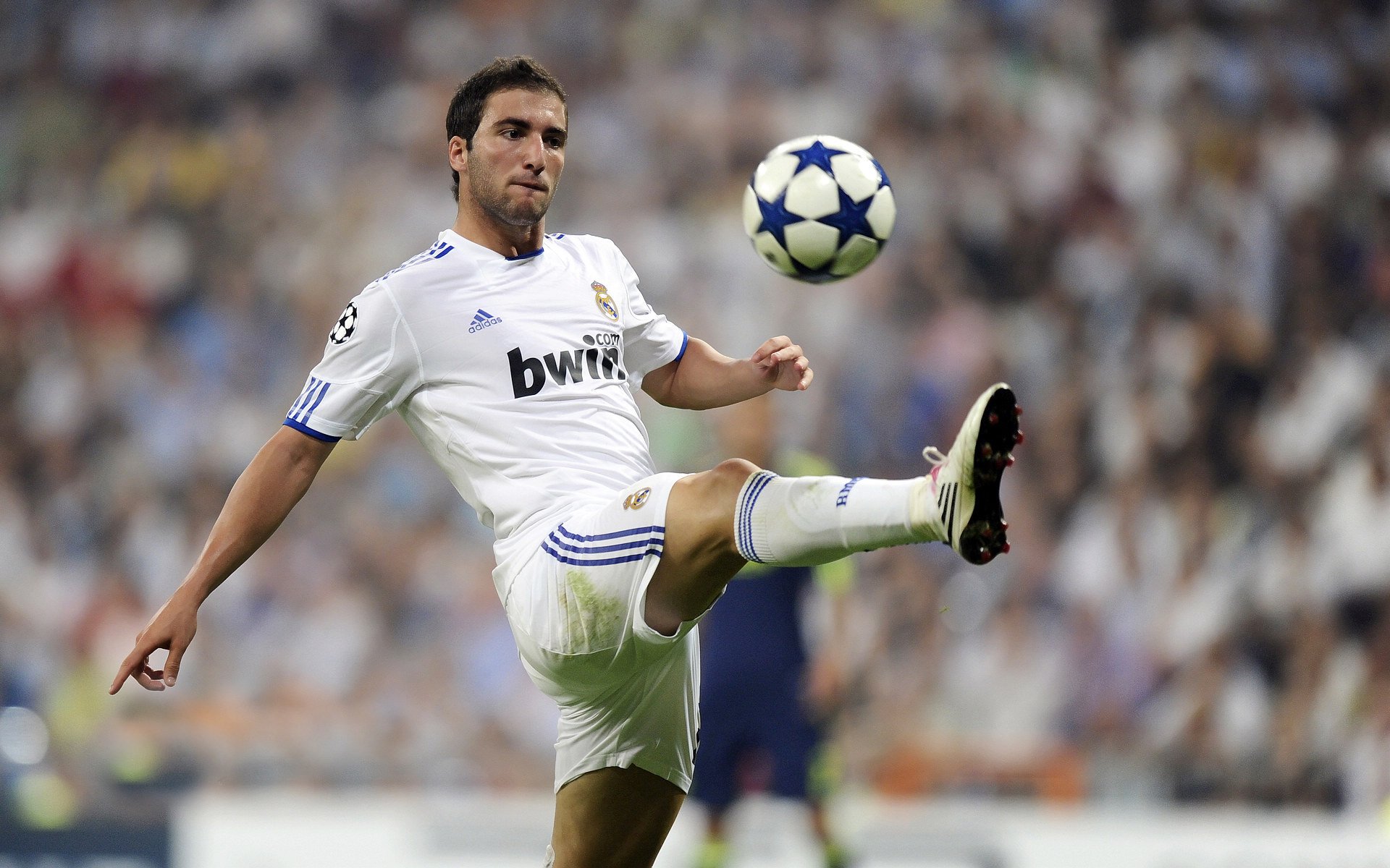 约基奇稳定如钟，老鹰逆转风暴，当不变遇见剧变